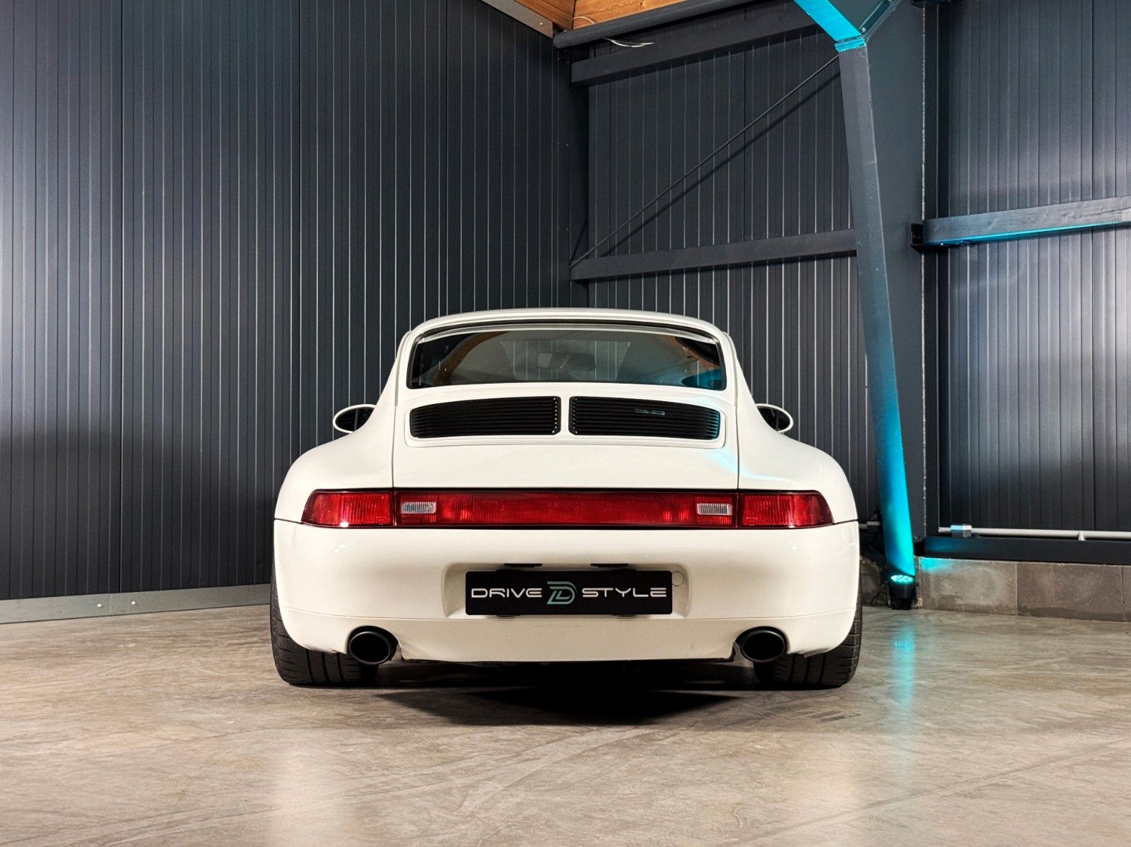 Fahrzeugabbildung Porsche 993 RS Nachbau 3,8L + 325 PS + Komplett umbau