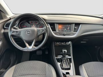 Fotografie des Opel Grandland (X) Grandland X Dynamic Automatik Kamera LED Keyless