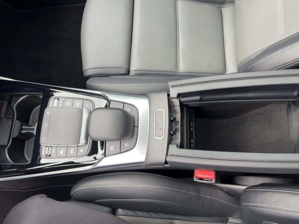 Mercedes-Benz CLA 35 SB AMG+PANO+KEYGO+PERFSITZ.+360+ AMG Line
