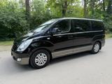 Hyundai H-1 Travel Comfort Automatik 8-Sitzer - Hyundai mit Diesel-Antrieb: Kleinbus