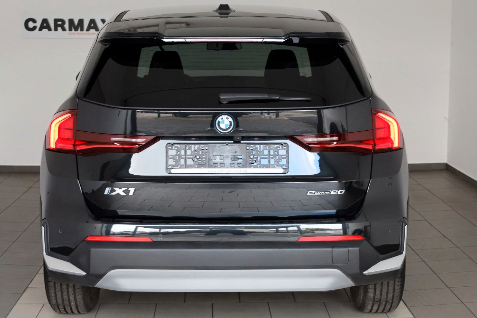 Fahrzeugabbildung BMW iX1 20 eDrive 68KWH Leder,Navi,LED,Parkassistent