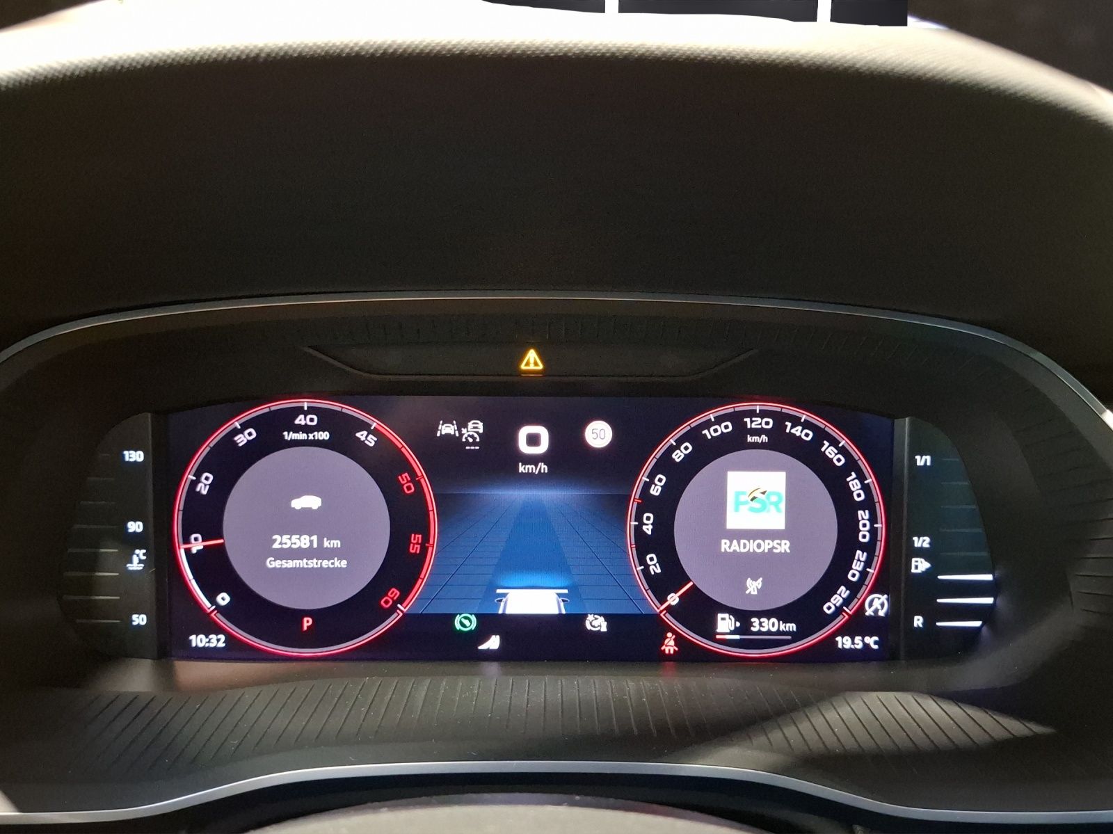 Fahrzeugabbildung SKODA Octavia Combi TDI Sportline DSG Matrix Navi HUD