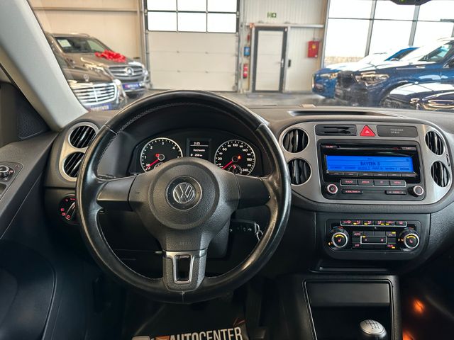 Volkswagen Tiguan Team 4Motion *2. Hand*Klima*SHZ*AHK*PDC*