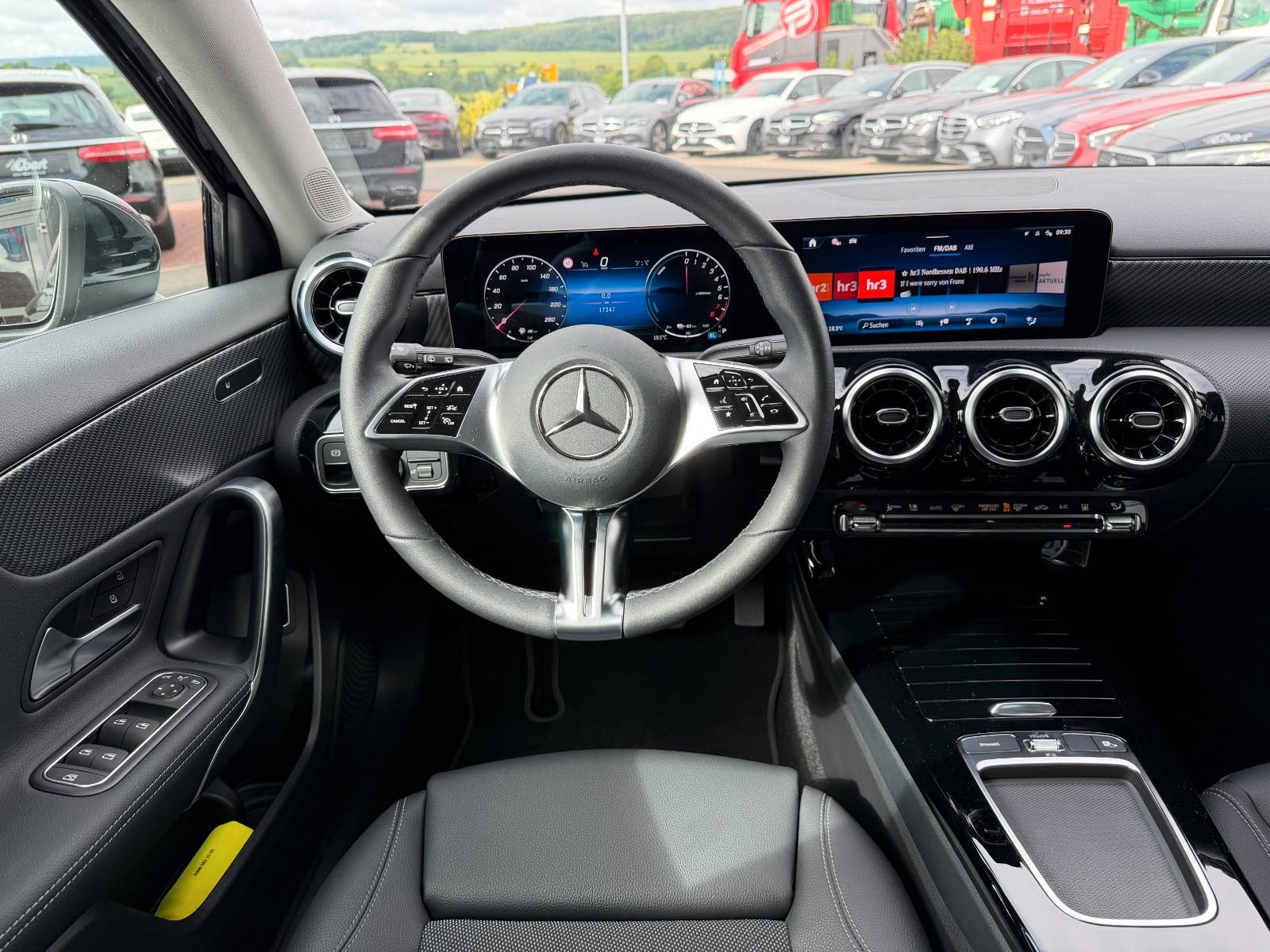 Mercedes-Benz A 250 e Progressive AHK+R-Kamera+Carplay+WinterP