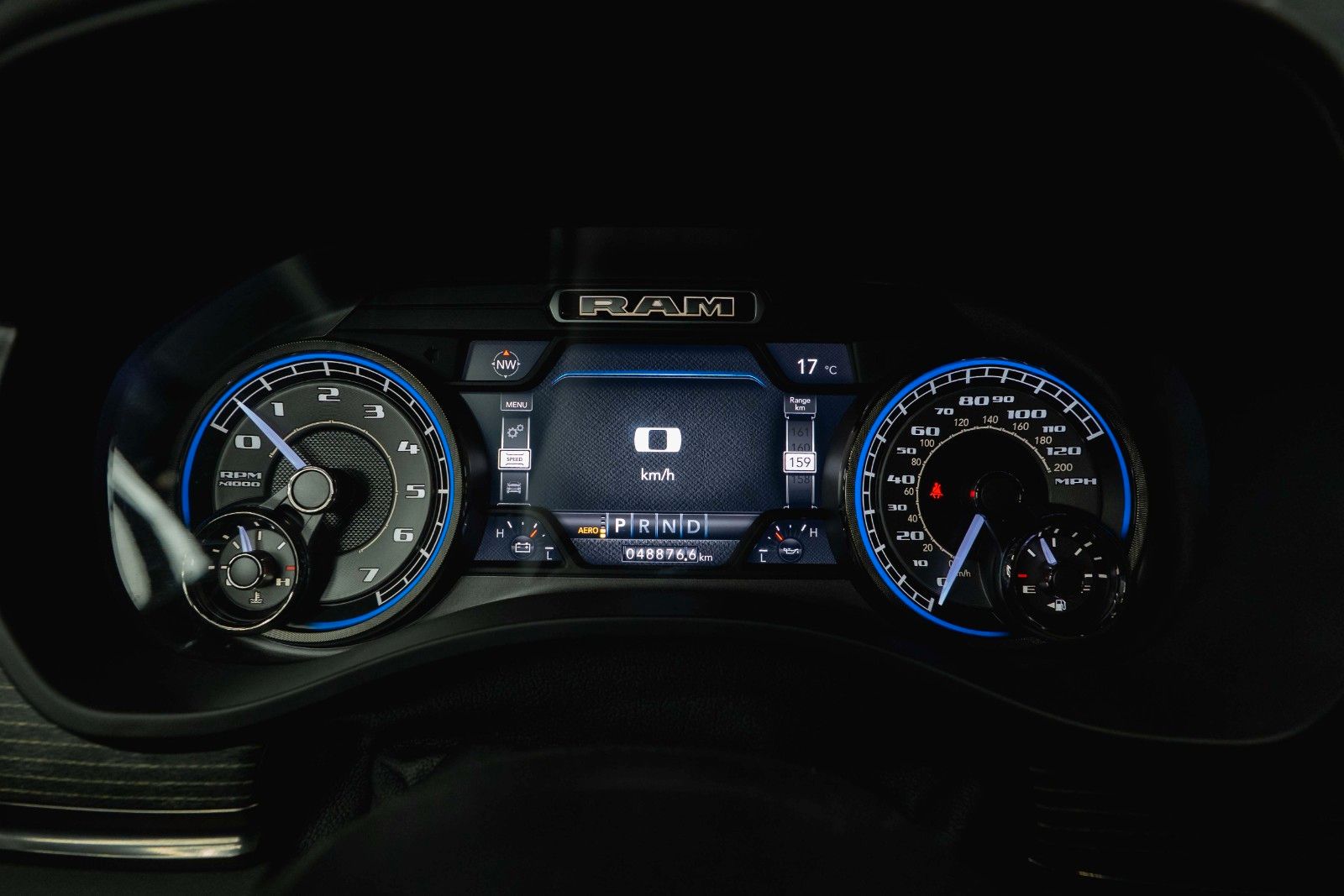 Fahrzeugabbildung Dodge RAM 5.7 V8 HEMI LIMITED Offroad FULL Options ACC