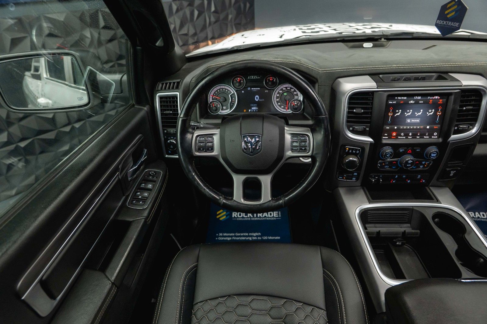 Fahrzeugabbildung Dodge RAM 5.7 V8 HEMI 4x4 OFFROAD Night-Paket *LED*AHK