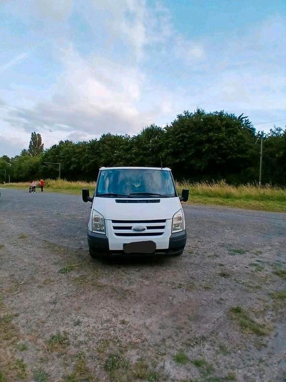 Image of Ford Tourneo
