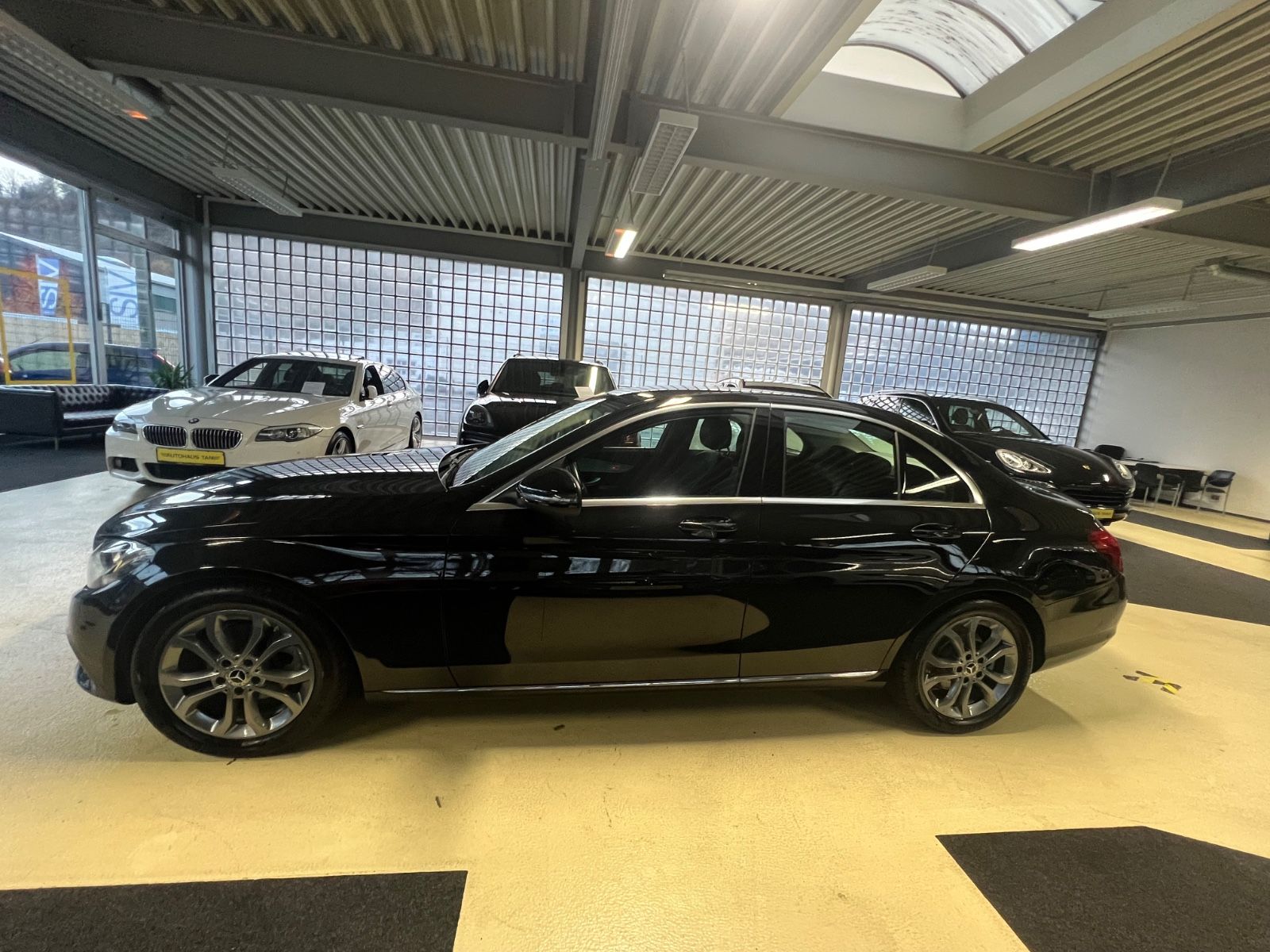 Fahrzeugabbildung Mercedes-Benz C 200 d Lim. Sport line * SITZH*TEILLEDER*NAVI*