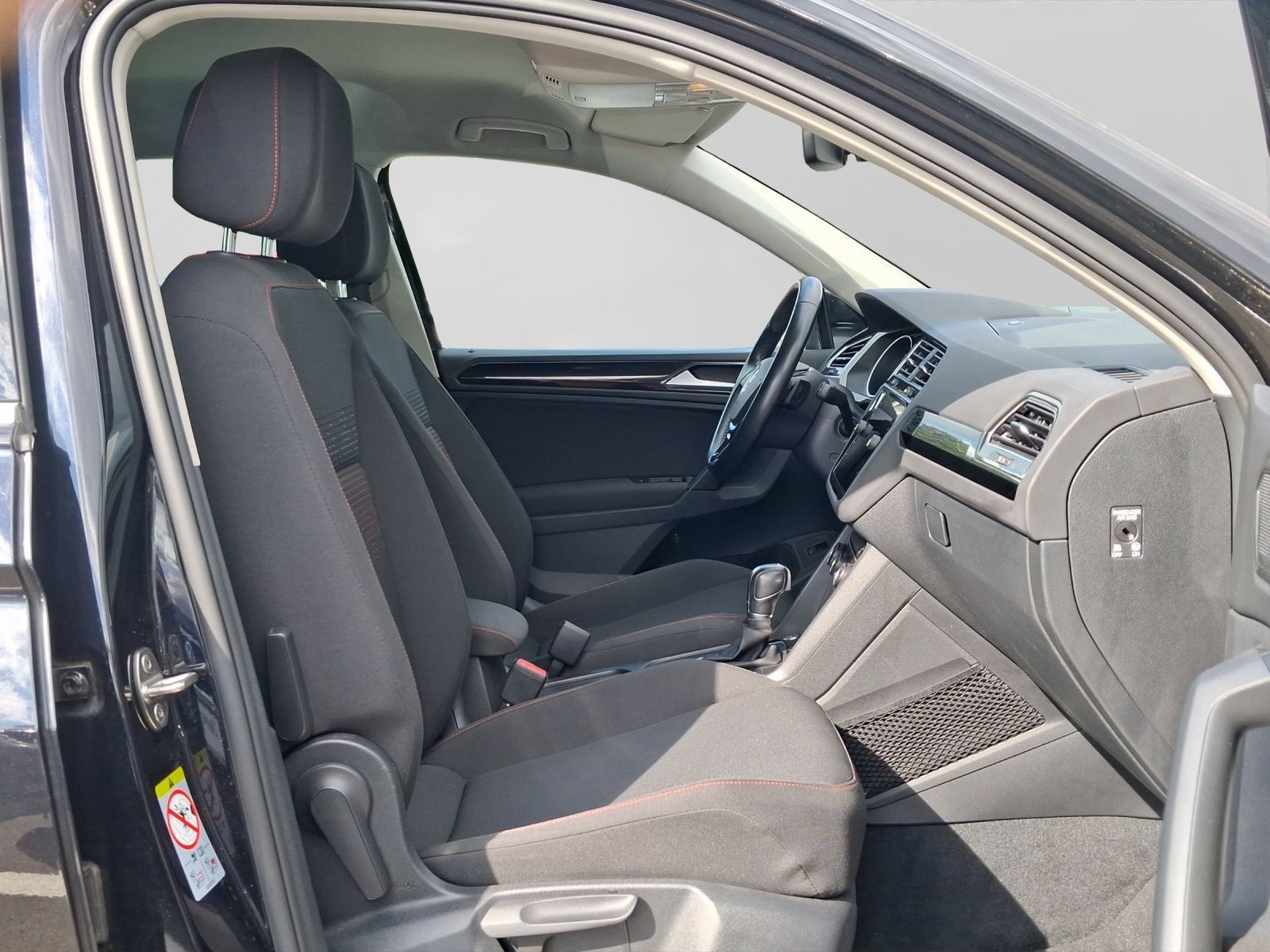 Volkswagen Tiguan 1.4 TSI DSG SOUND AHK KAMERA PDC foto 4