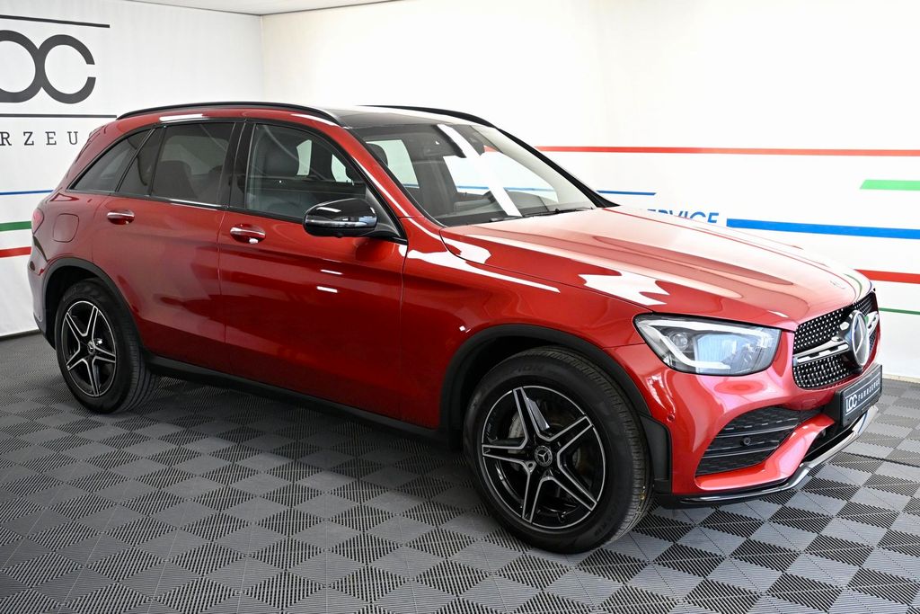 Image of Mercedes-Benz GLC 300