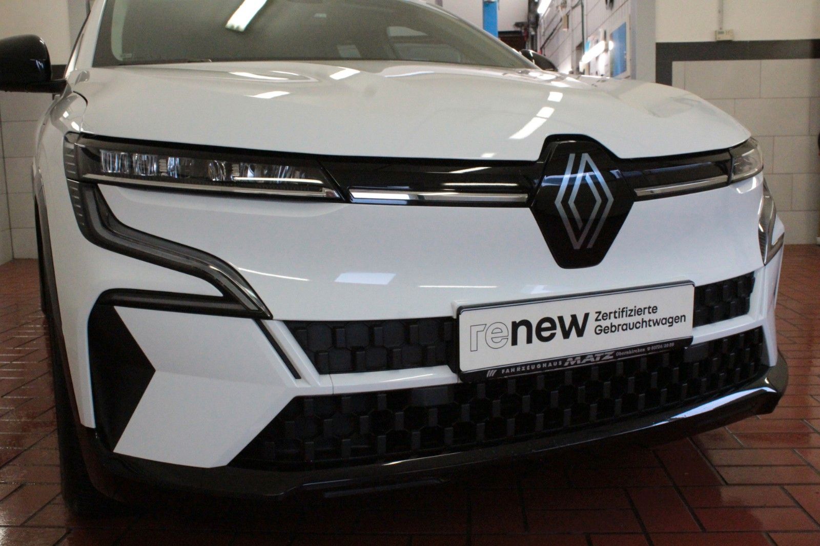 Fahrzeugabbildung Renault Megane E-Tech Electric Equilibre  boost charge