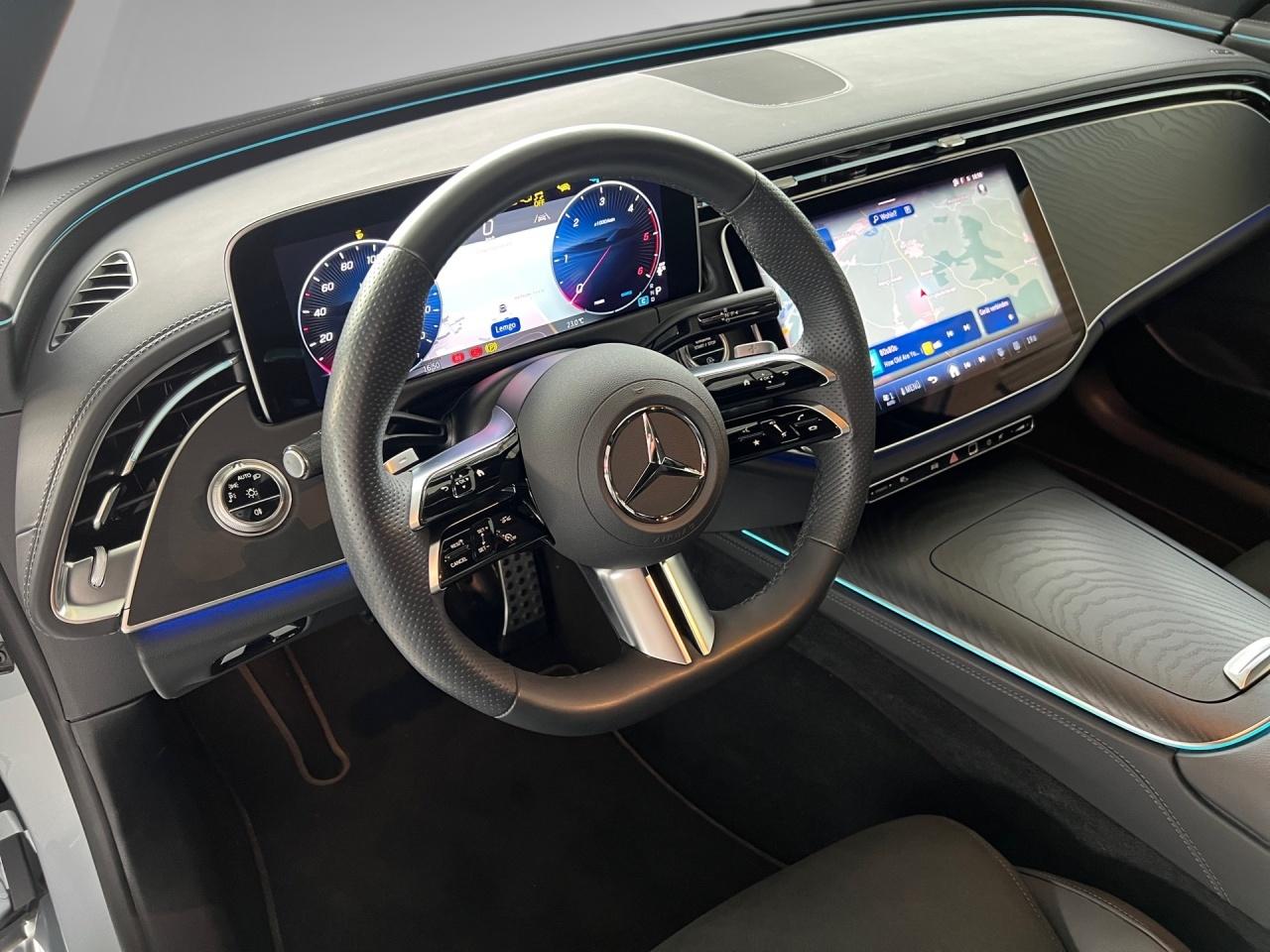 Mercedes-Benz E 220 d T AMG Night AHK Digital Light Memory 360