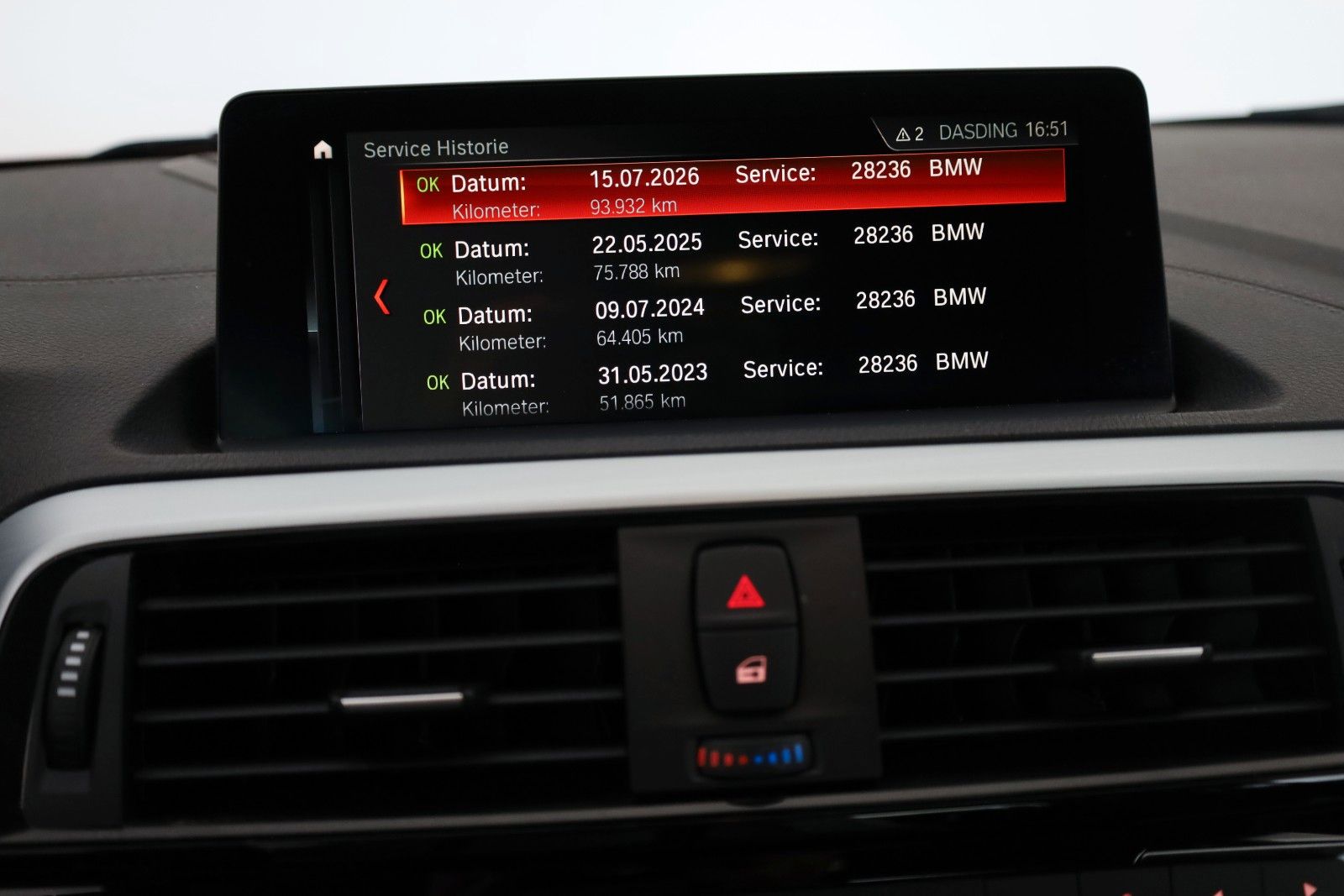 Fahrzeugabbildung BMW 125i M Sport 5T Leder,Navi,LED,SH,Park Assistent