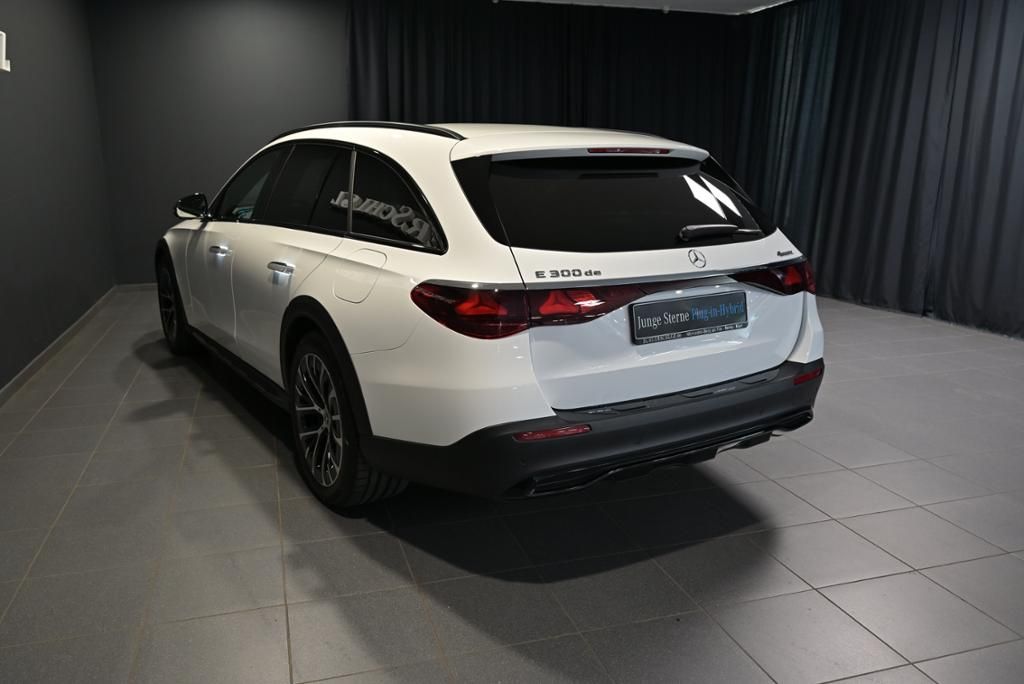 Mercedes-Benz E 300 de 4M T All-Terrain PANO/AHK/NIGHT/LED/RFK foto 21