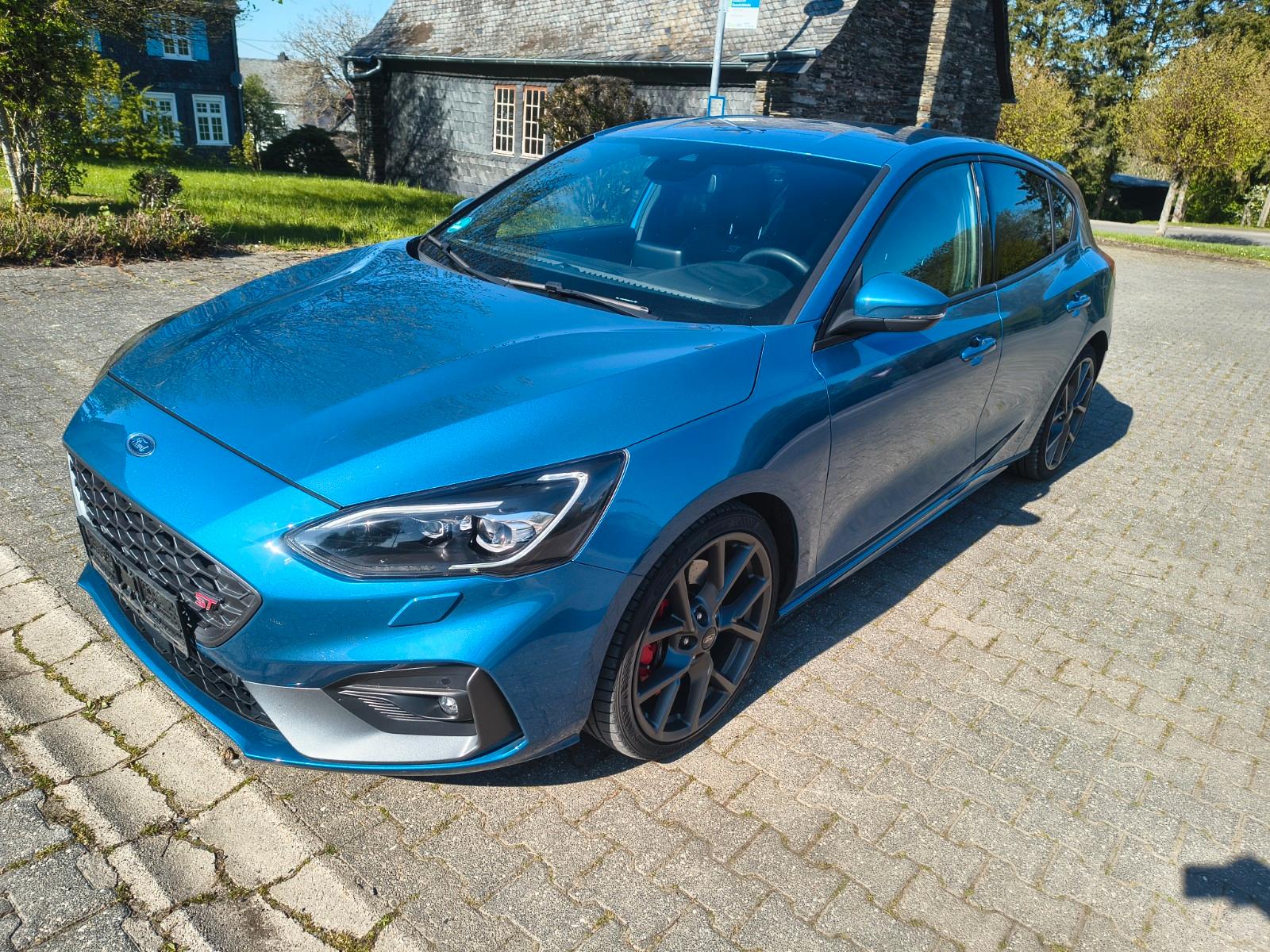 Ford Focus ST 2.3 mit Stylingpaket