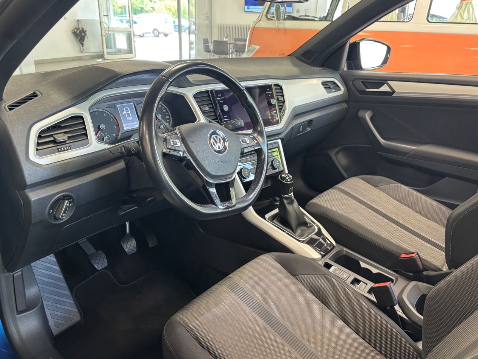Fahrzeugabbildung Volkswagen T-Roc Cabriolet Style