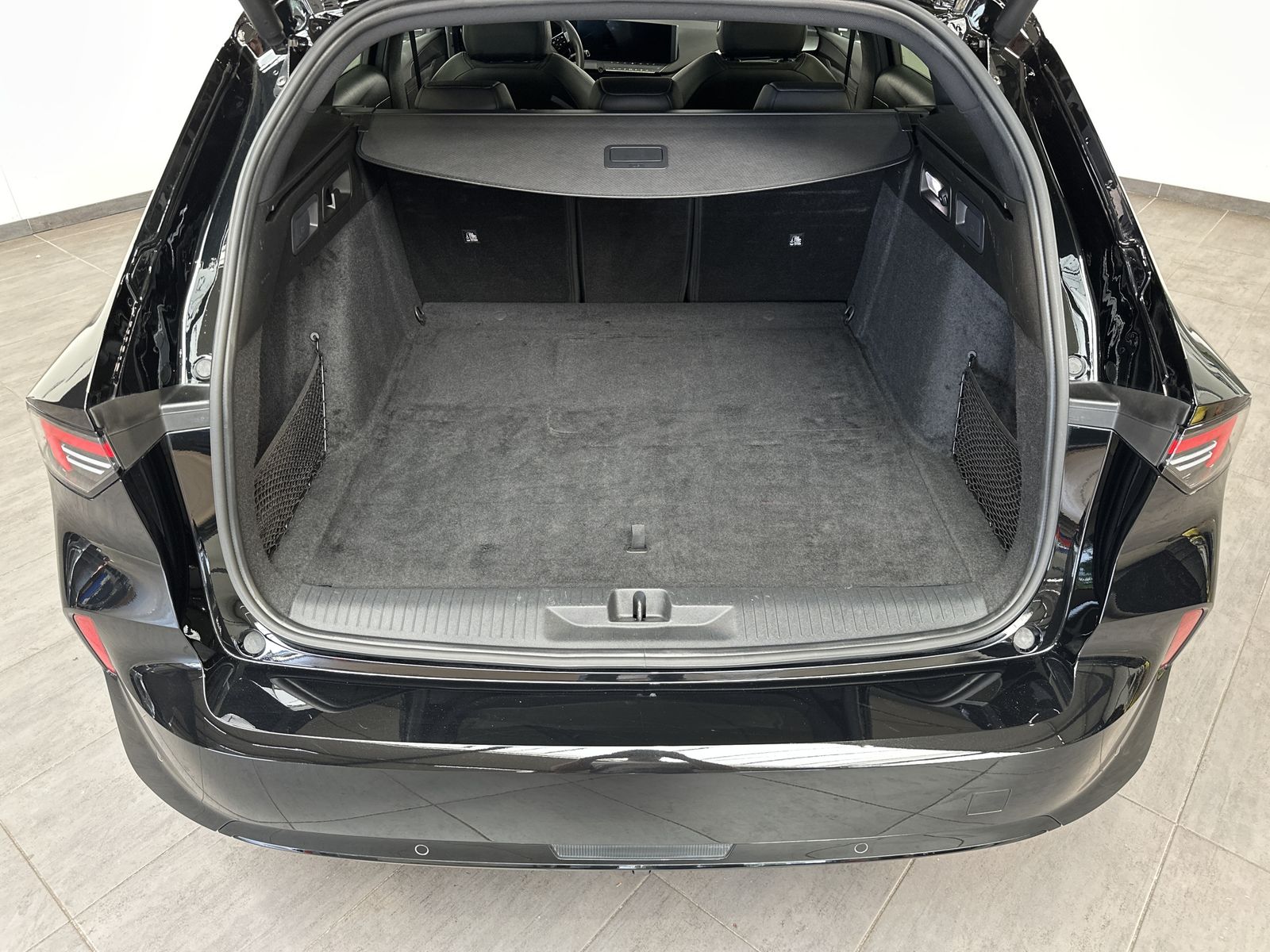 Fahrzeugabbildung Opel Astra SpT 1.5 D Aut. GS NAV+LED+PANO+18ZOLL+1HD