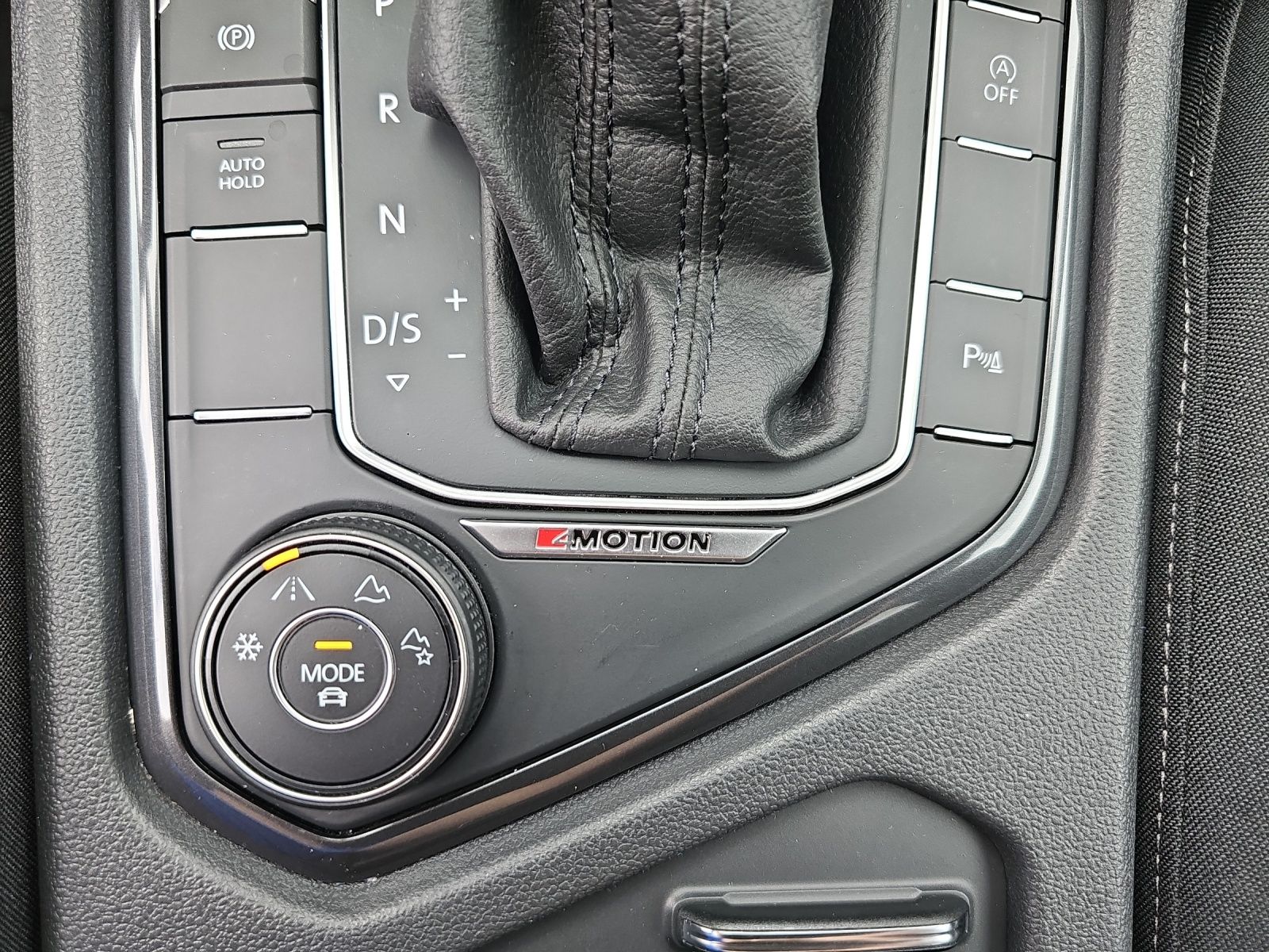 Fahrzeugabbildung Volkswagen Tiguan Allspace Highline 4M TDI DSG LED ACC AHK
