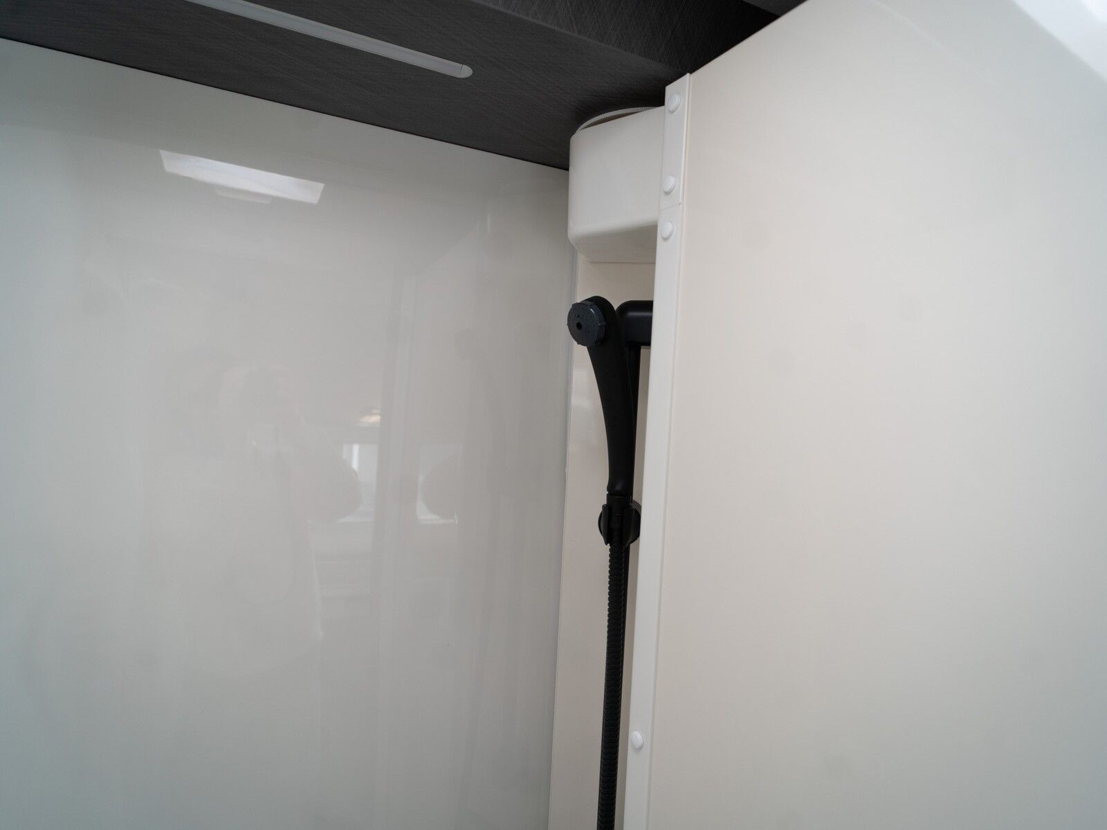 Fahrzeugabbildung Etrusco V Ford 6.6 SF Complete Selection, Dieselheizung