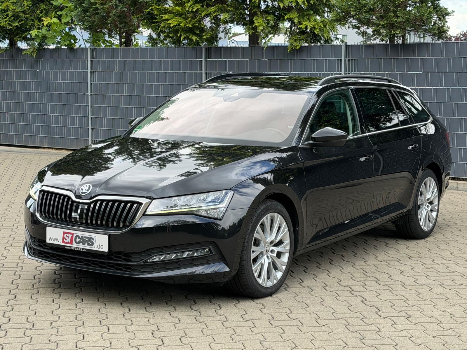 Skoda Superb Combi 2.0 TDI DSG PANO AHK NAVI LED