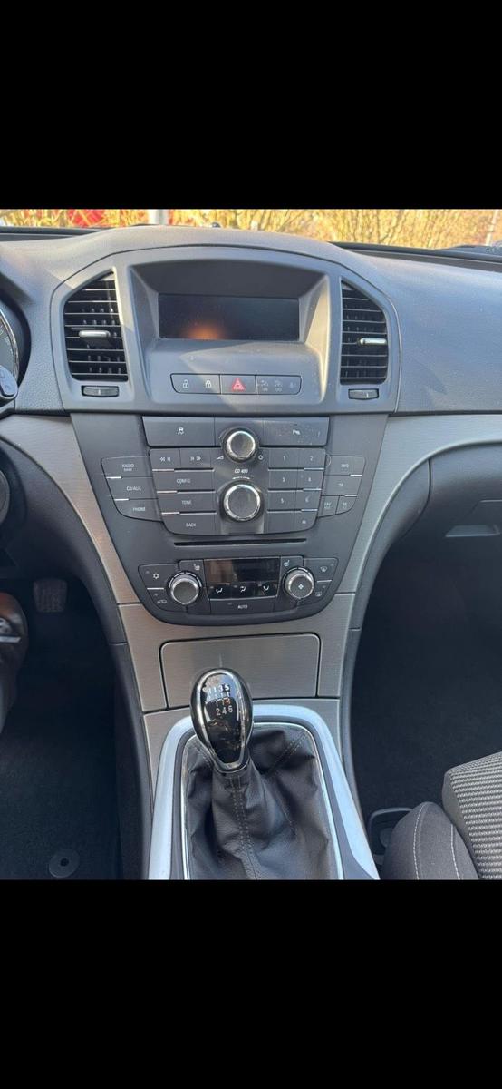 Opel Insignia 2010 — photo 6