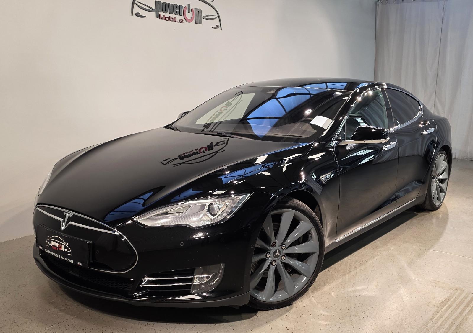 TESLA MODEL S P85D PERFORMANCE 700CH - SUPERCHARGE GRATUITE - HAYON ÉLECTRIQUE - TOIT PANORAMIQUE - SOH 90%