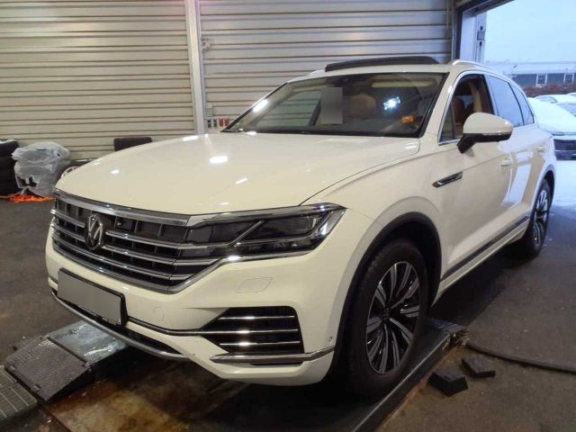 Touareg 4.0 TDI DSG 4M ATMOSPHERE IQ. LIGHT+AHK+