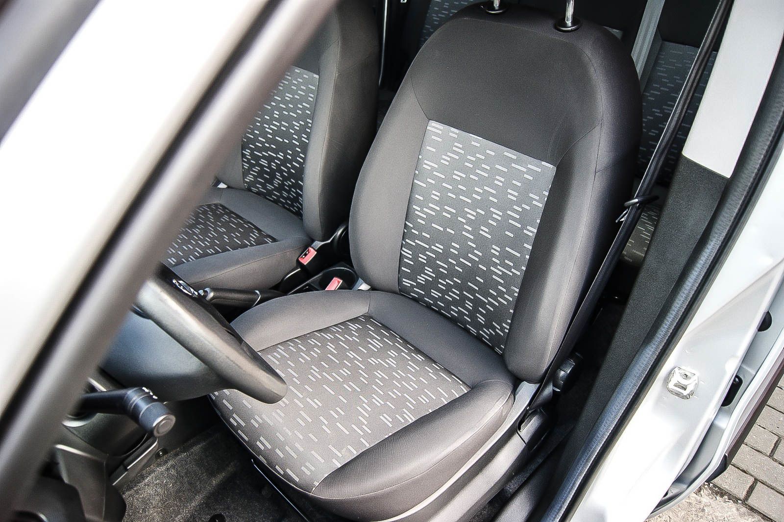 Fahrzeugabbildung Opel Combo D Selection L1H1 5-SITZE SCHIEBETÜREN 1.HD