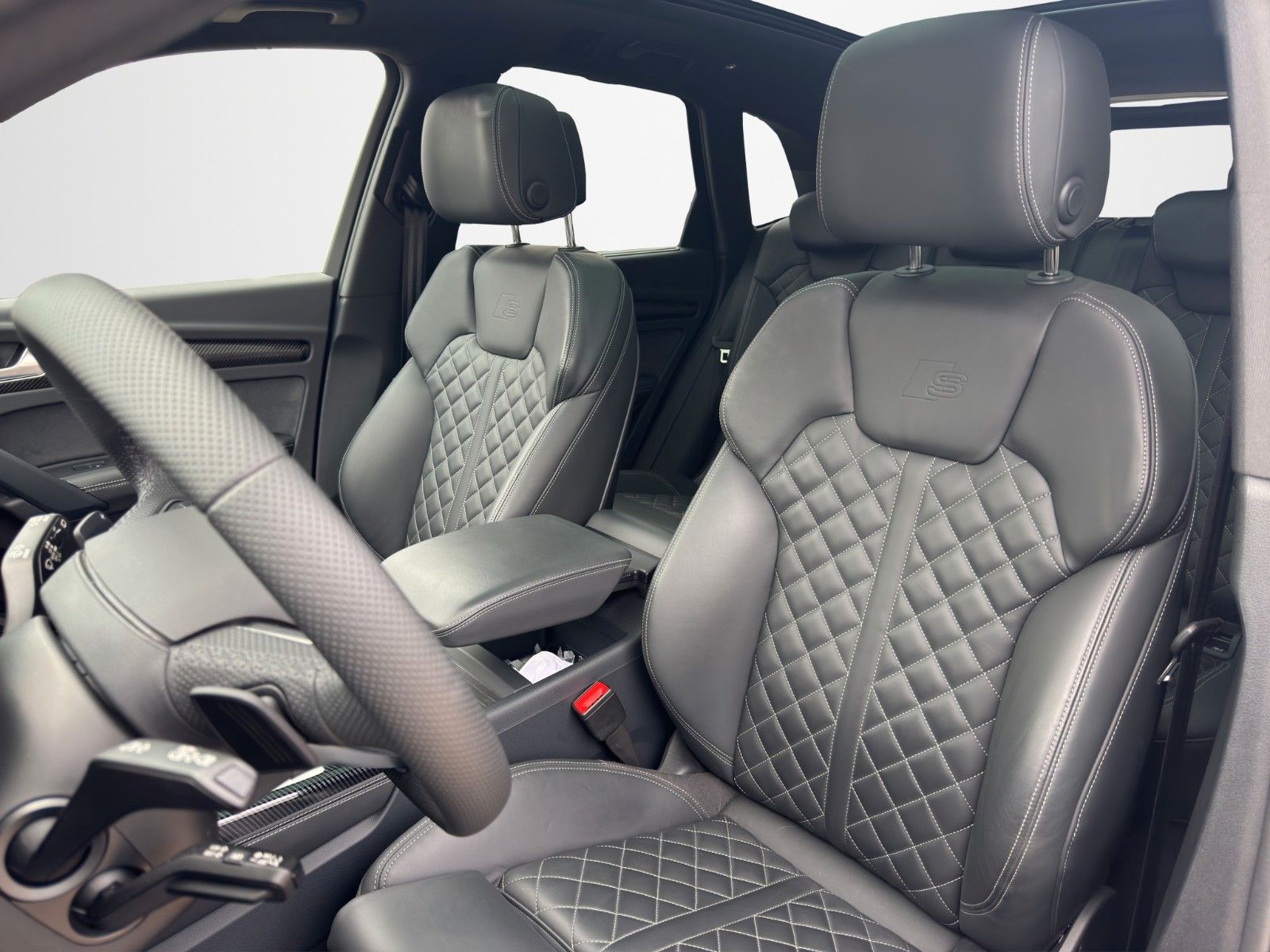 Fahrzeugabbildung Audi SQ5 TDI B&O HUD AHK PANO STHZ 21" CARBON COVER