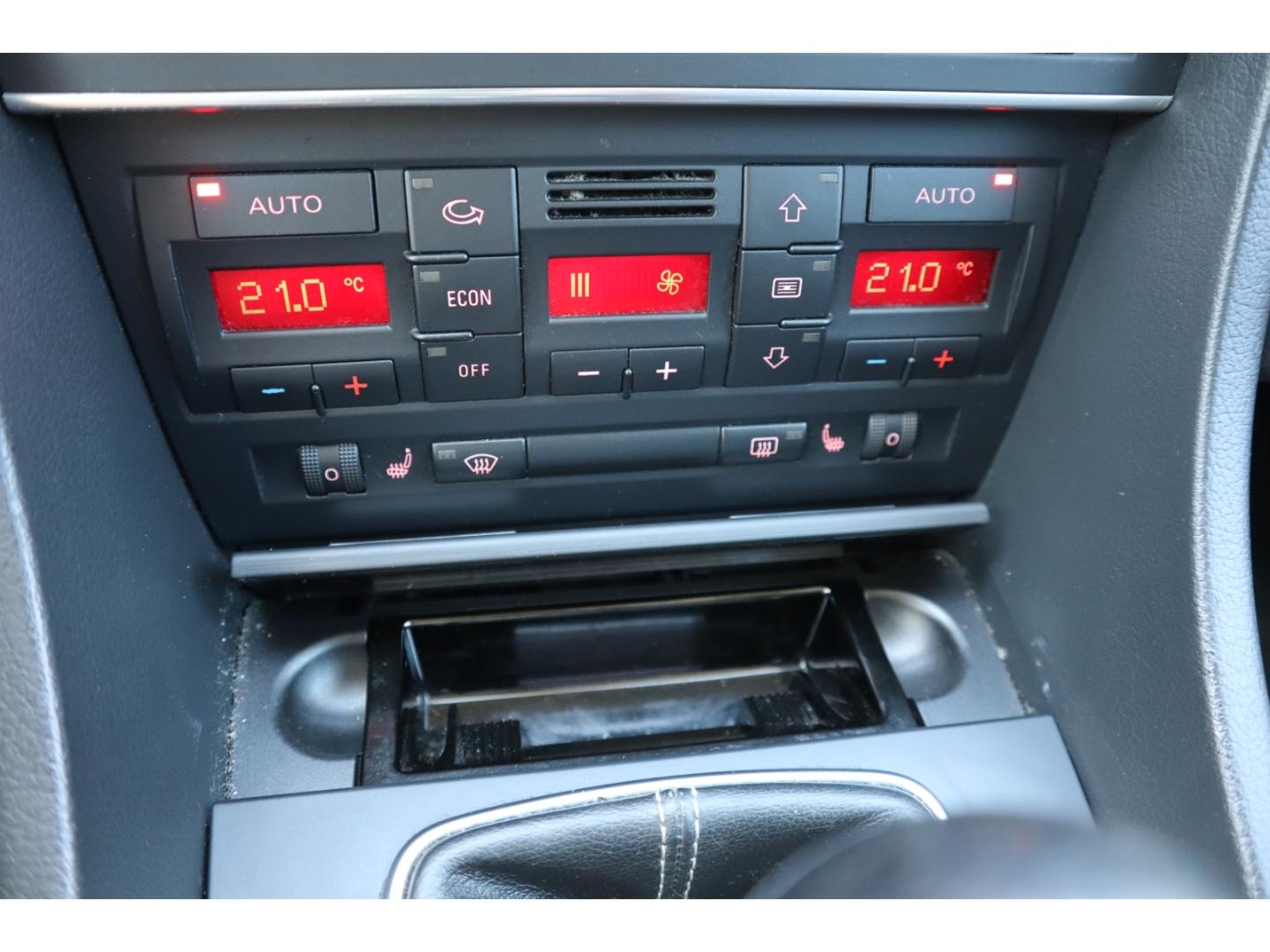 Seat Exeo 2012 — photo 32