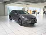 Mercedes-Benz A 180 BlueEfficiency *Garantie* *AHK* - Mercedes-Benz A 180: Kleinwagen