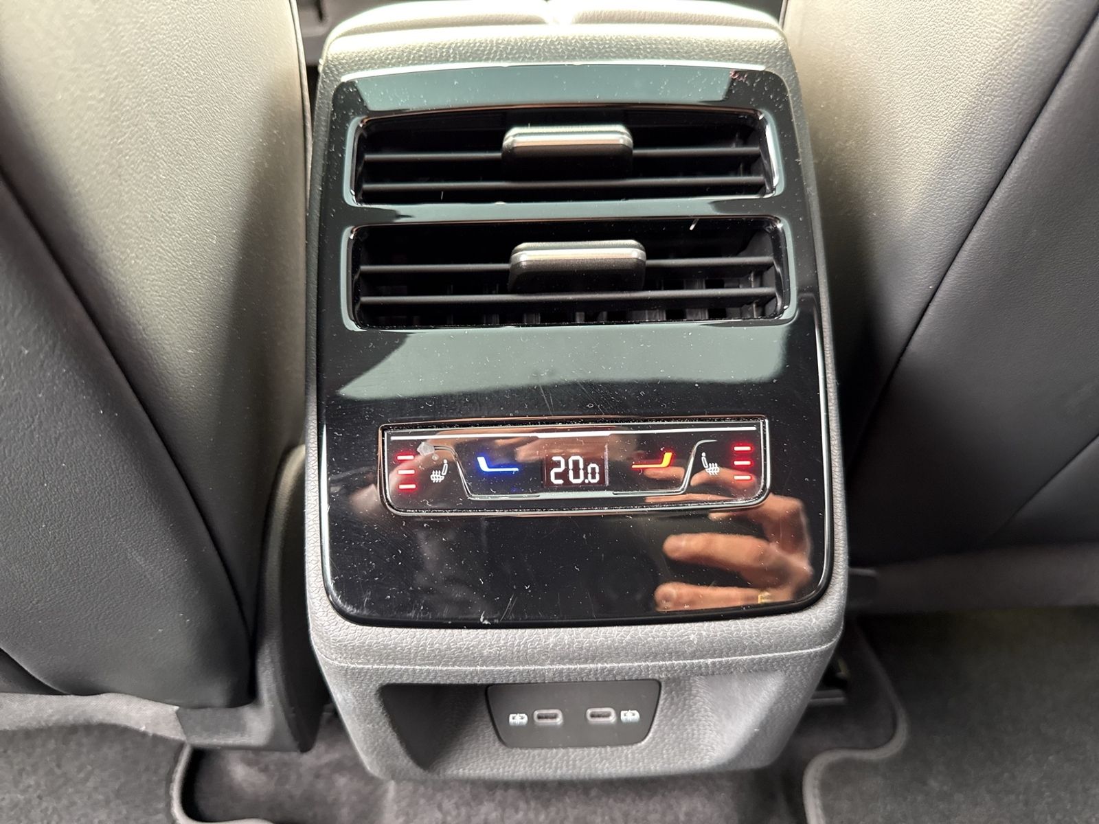 ID.7 Pro, Pano, DCC, Harman, Navi ProMax, ACC