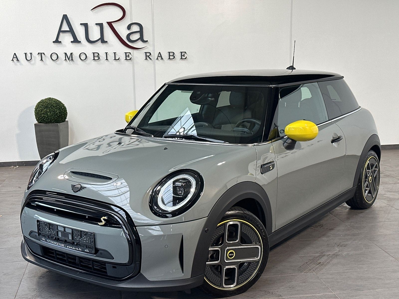 MINI Cooper SE Electric Trim NAV+LED+KAM+SHZ+KEYLESS imagem 2