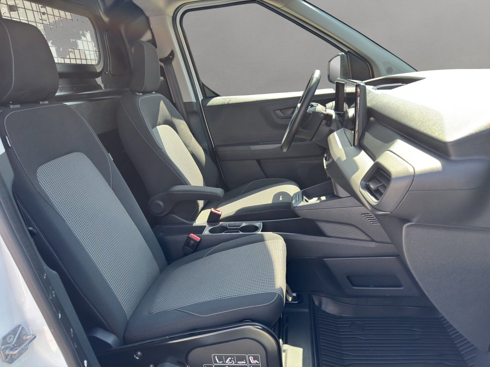 Fahrzeugabbildung Ford Transit Courier BEV Trend Aut./KAMERA/TEMPOMAT/