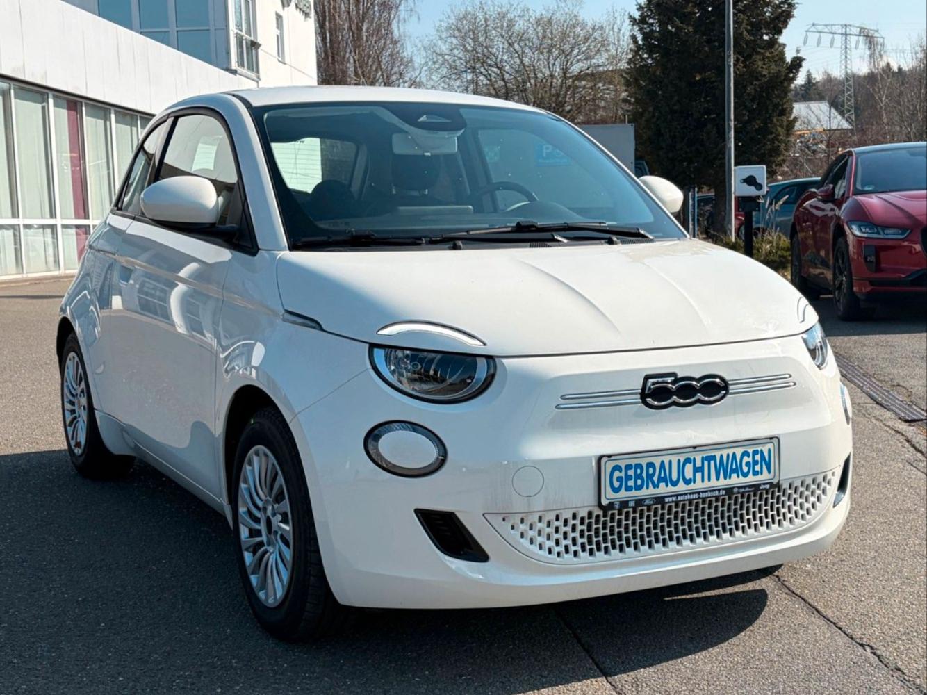 Fiat 500e  3+1  / Ratenzahlung mgl.