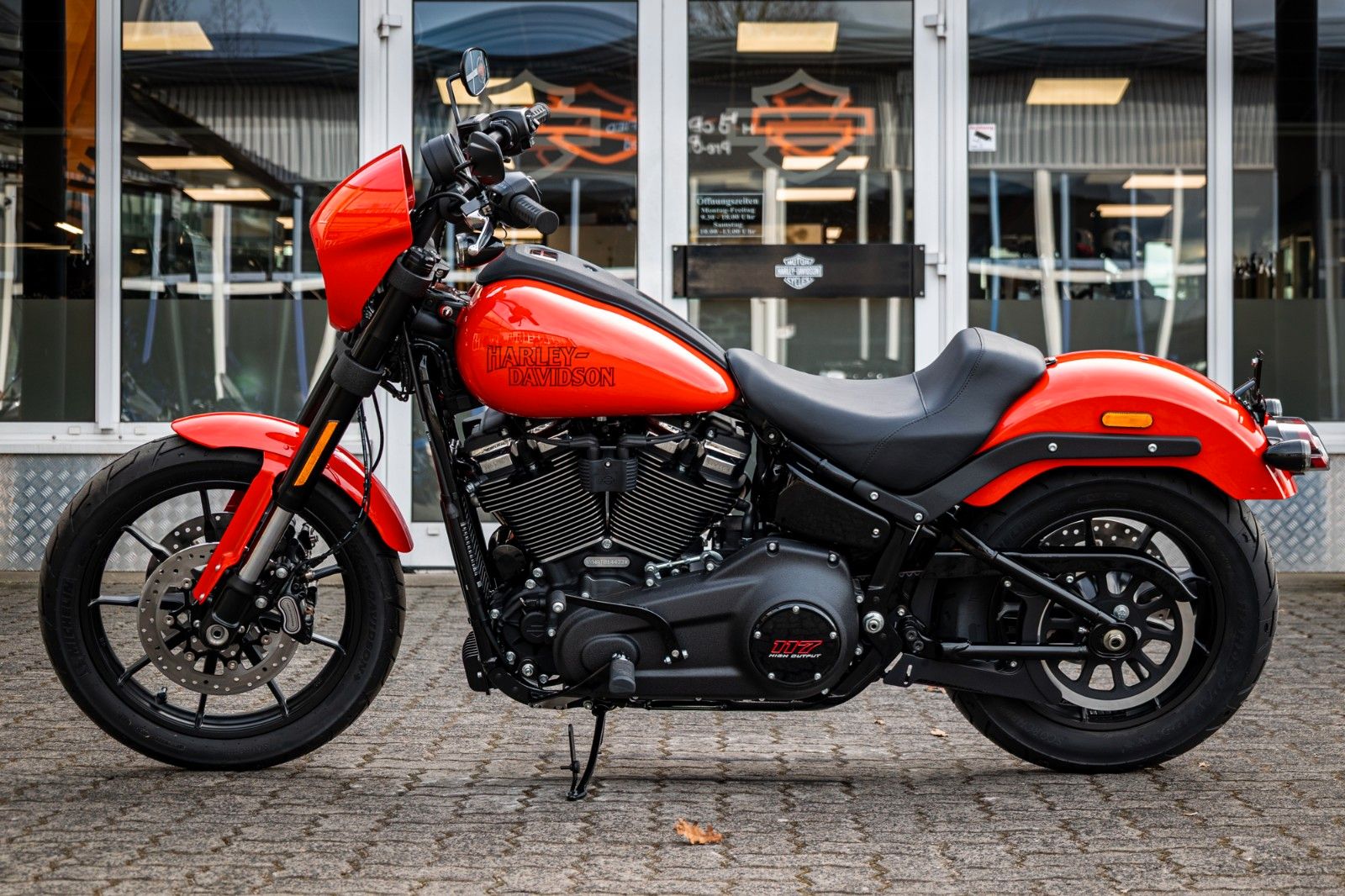 Fahrzeugabbildung Harley-Davidson FXLRS LOW RIDER S 117 MY26