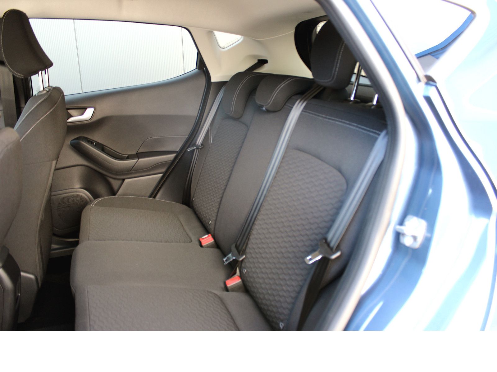 Fahrzeugabbildung Ford Fiesta Titanium