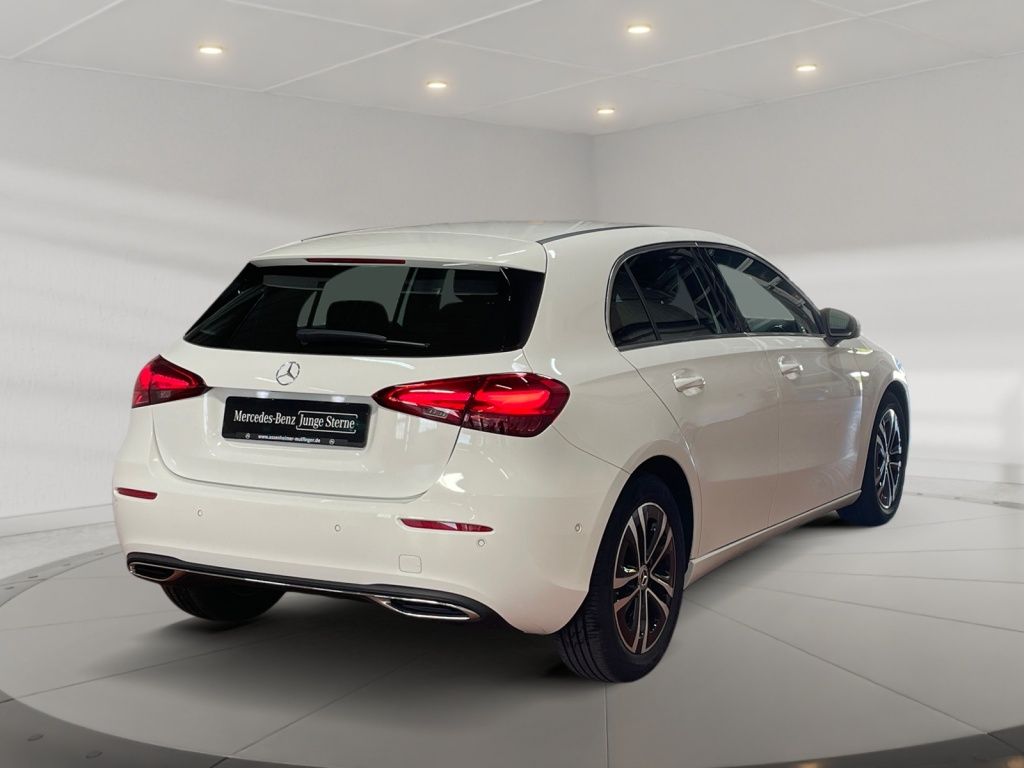 Mercedes-Benz A 180 d Progressive MBUX Progressive Carbon Wide foto 5