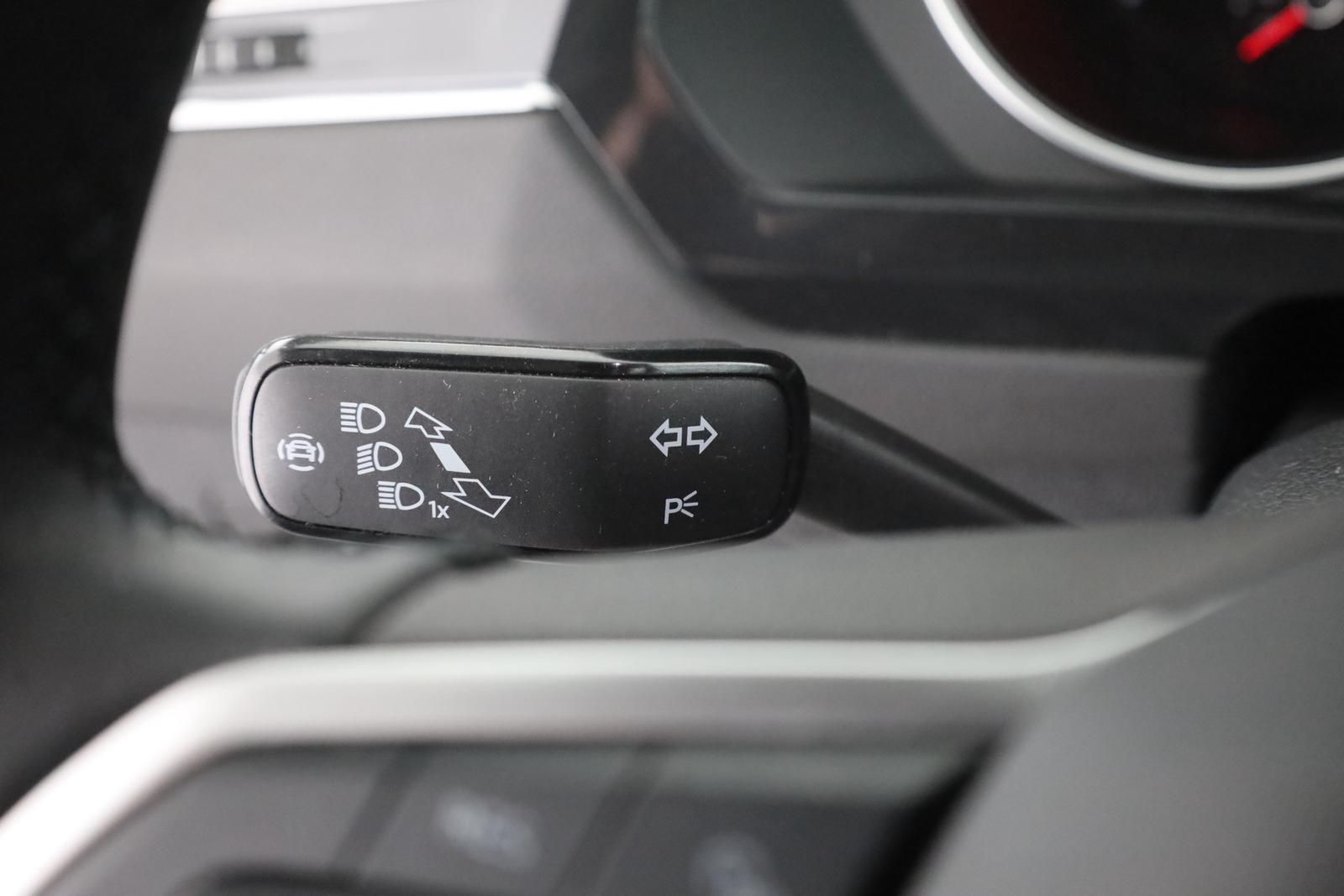 Volkswagen Tiguan 1.5 16V TSI Active LED Navi Totwinkel ACC, миниатюра 18