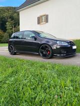 Volkswagen Golf GTI Edition 30 - Volkswagen Golf: Edition 30