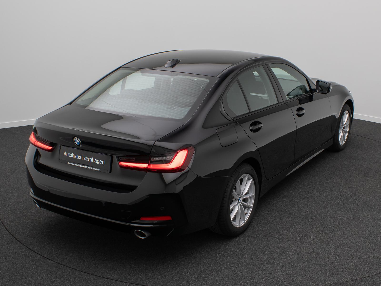 BMW 318i GeschwindigRe DAB PDC CockpitPlus Widscreen
