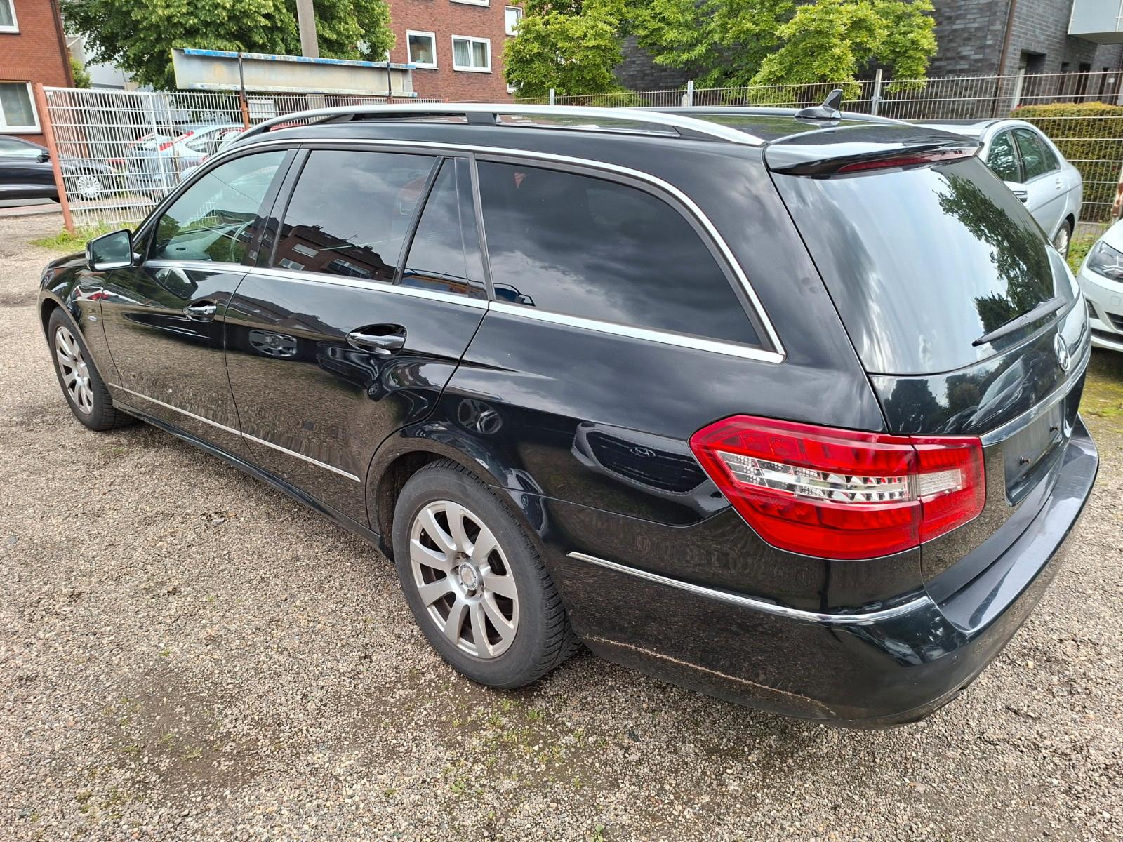 Mercedes-Benz E200 2011 — photo 5
