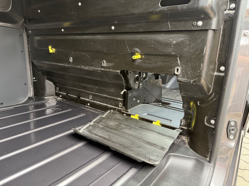 Fahrzeugabbildung Citroën Jumpy M BlueHDi 180 EAT8 Club