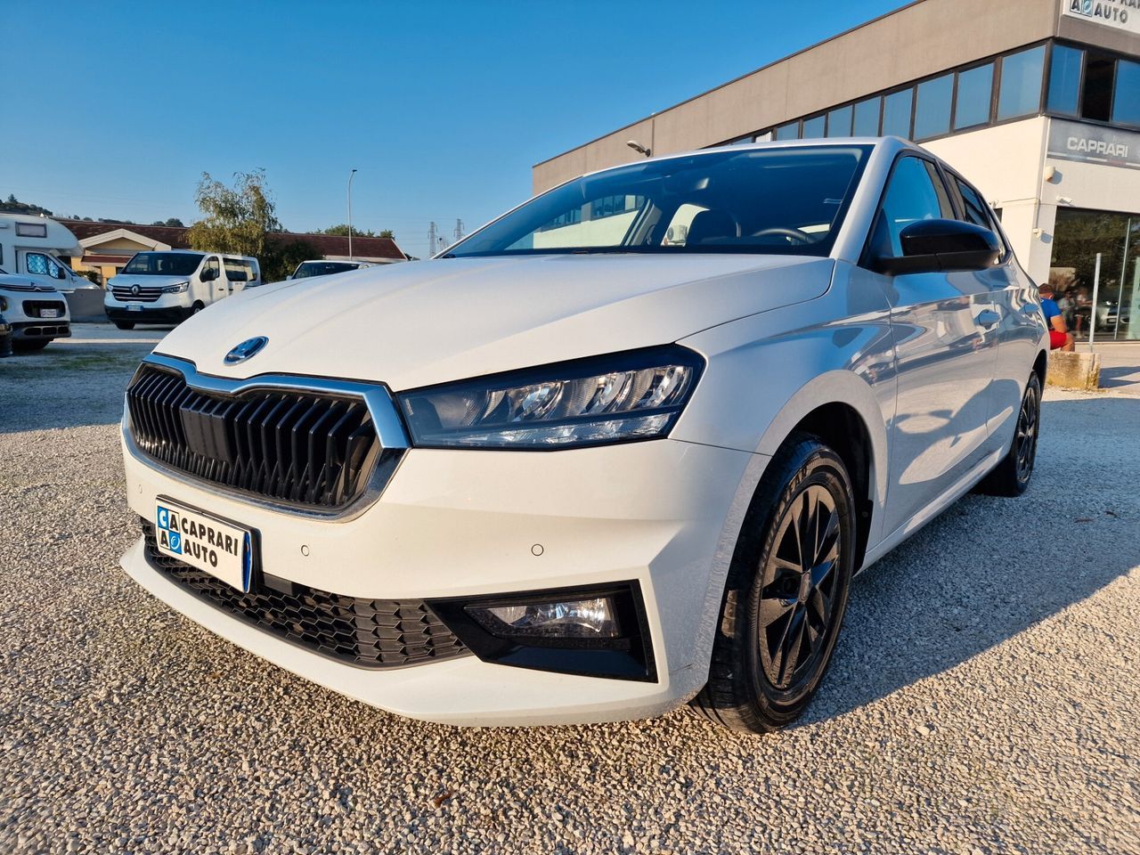 Other Skoda Fabia 1.0 MPI 80 CV Young Edition imagem 3