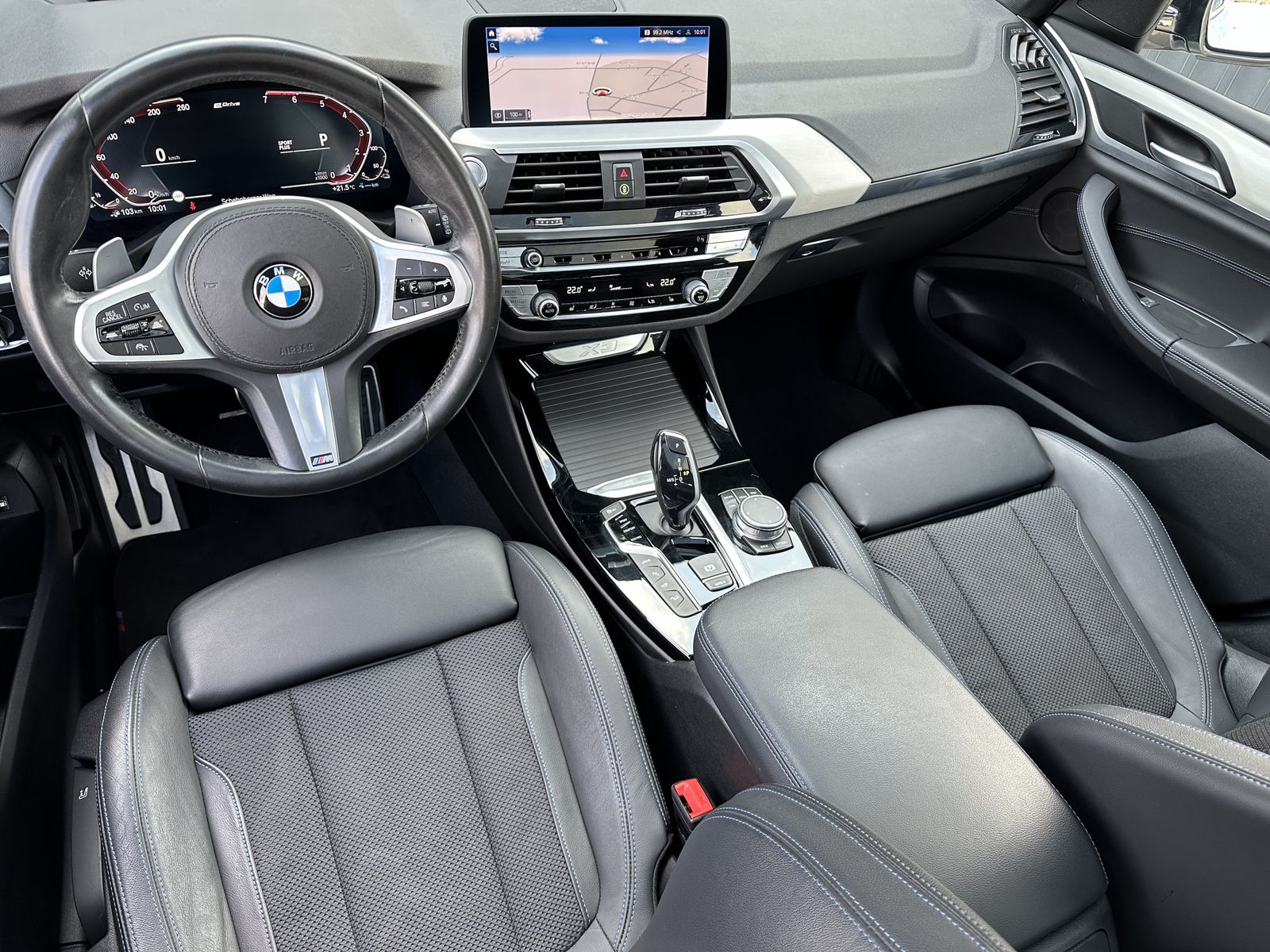 Fahrzeugabbildung BMW X3 xDrive30e M-Sport NAV+LED+ACC+PANO+360°+20ZO