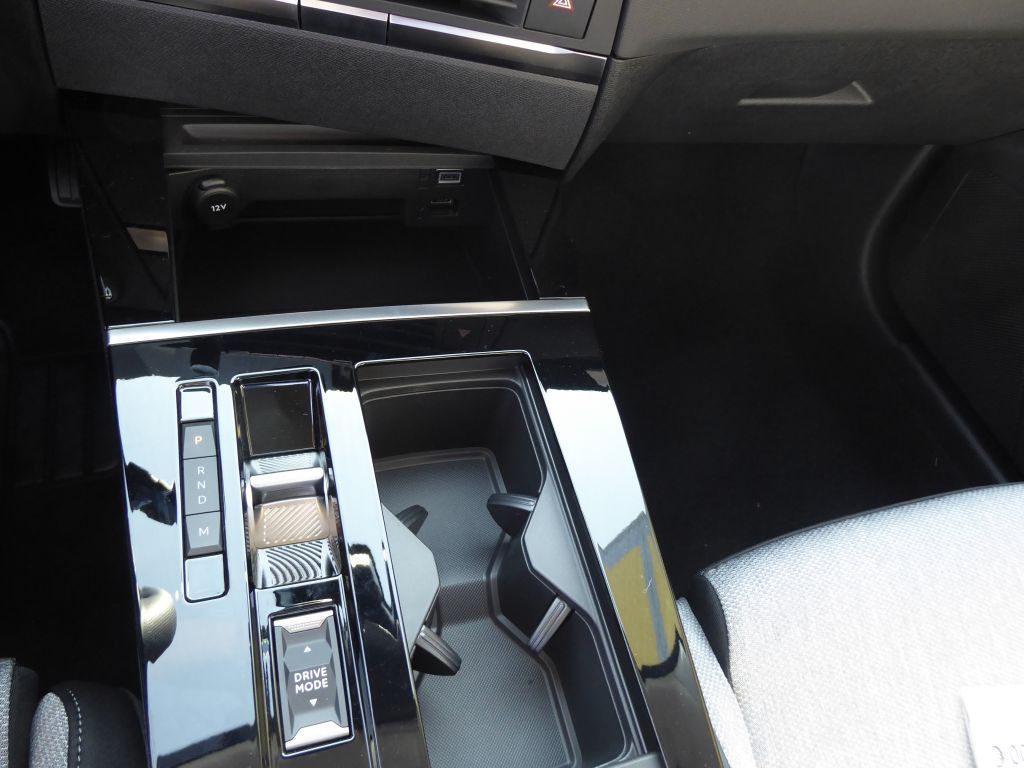 Fahrzeugabbildung Opel Astra 1.2 Turbo Automatik Elegance (L)