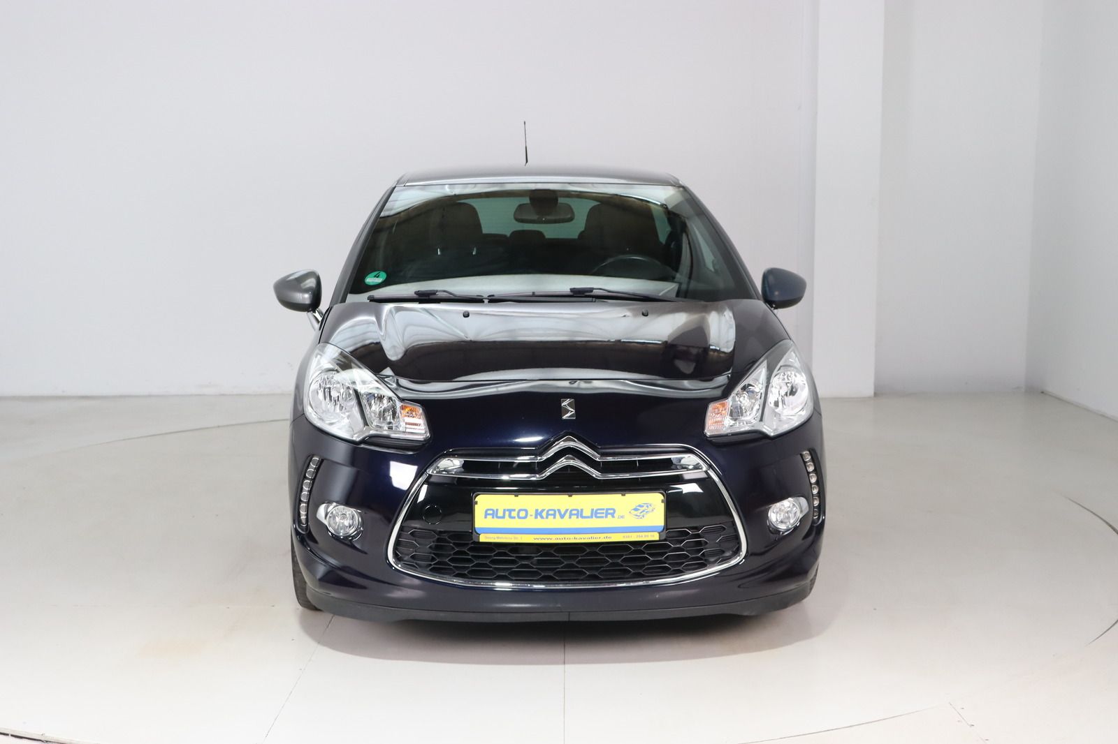Fahrzeugabbildung Citroën DS3 * Klimaautom. * wenig Kilometer * 1. Hand