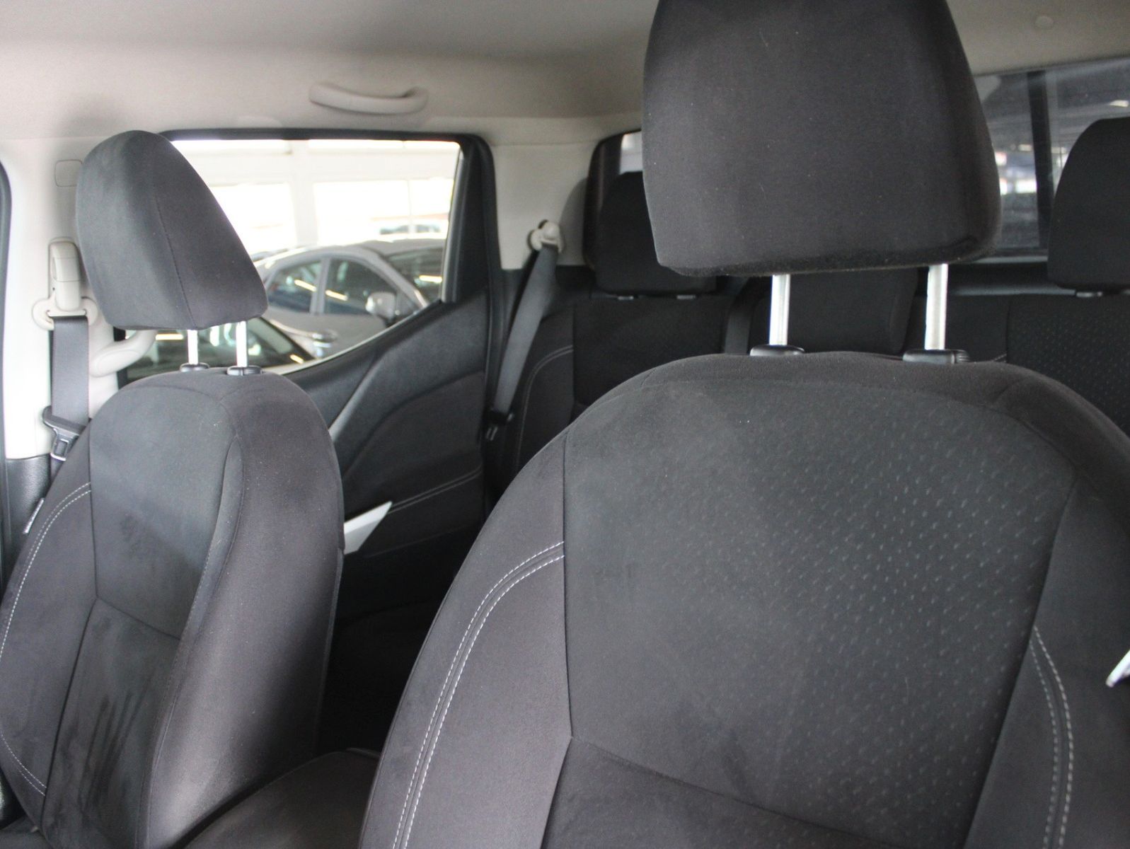 Fahrzeugabbildung Nissan Navara Double Cab Connecta 4x4 AHK Hardtop 1.Hd