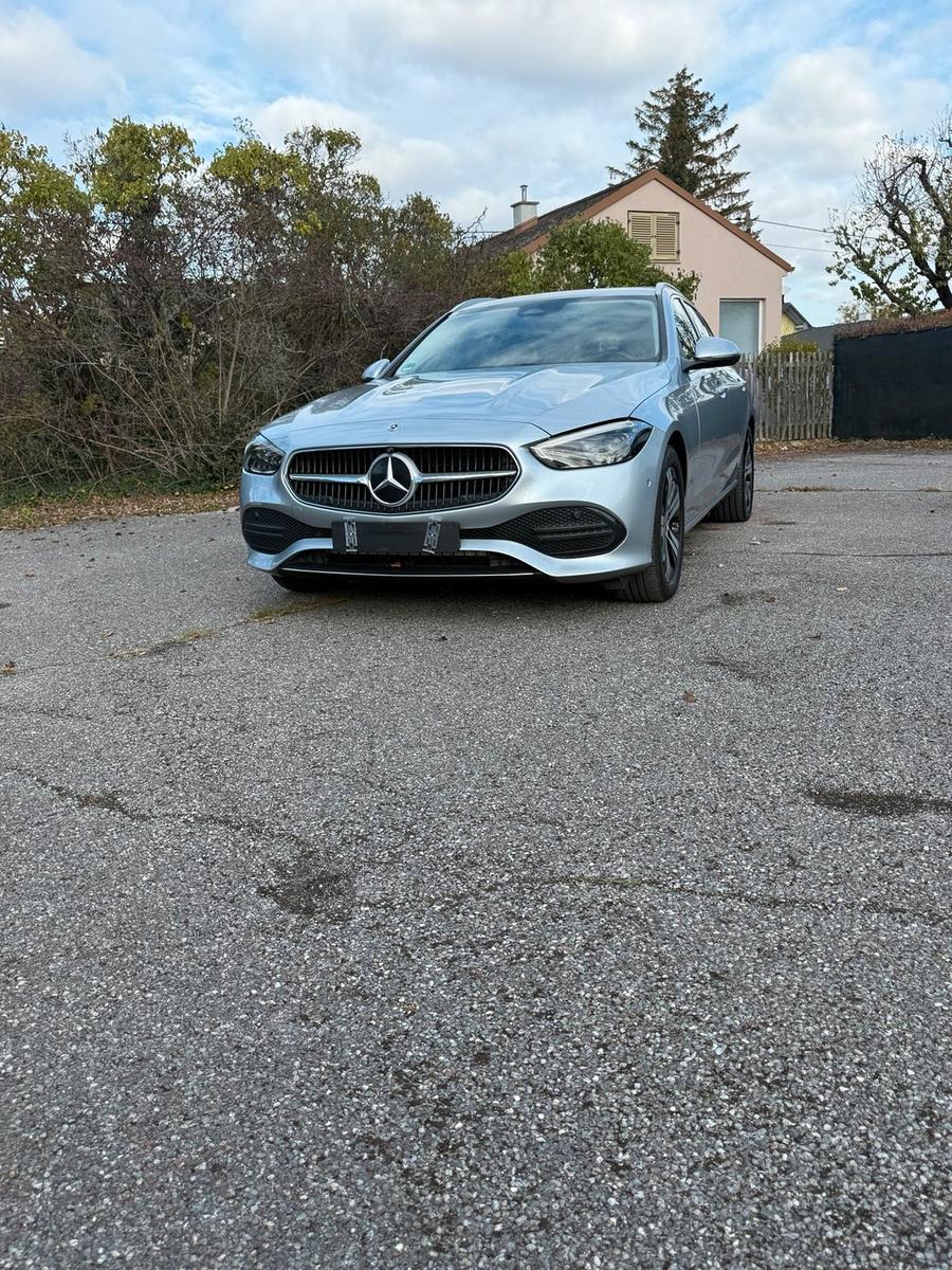 Mercedes-Benz C 220