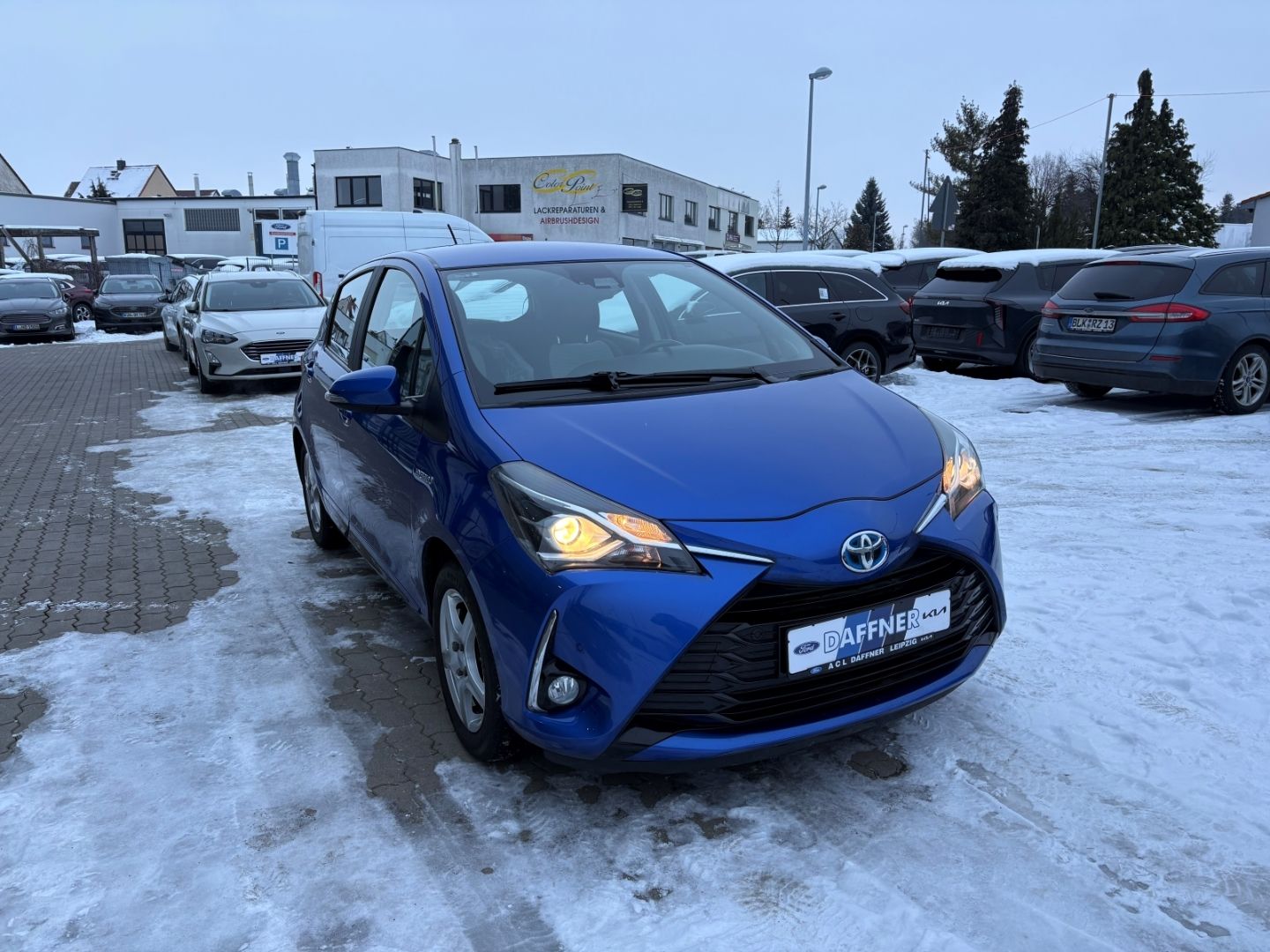 Fahrzeugabbildung Toyota Yaris Hybrid Comfort KLIMA PDC v/h